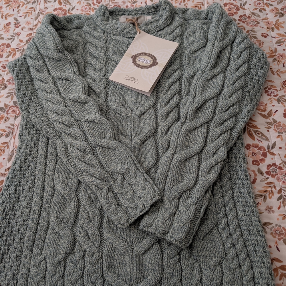 Cable Knit Sweater in Sage Green